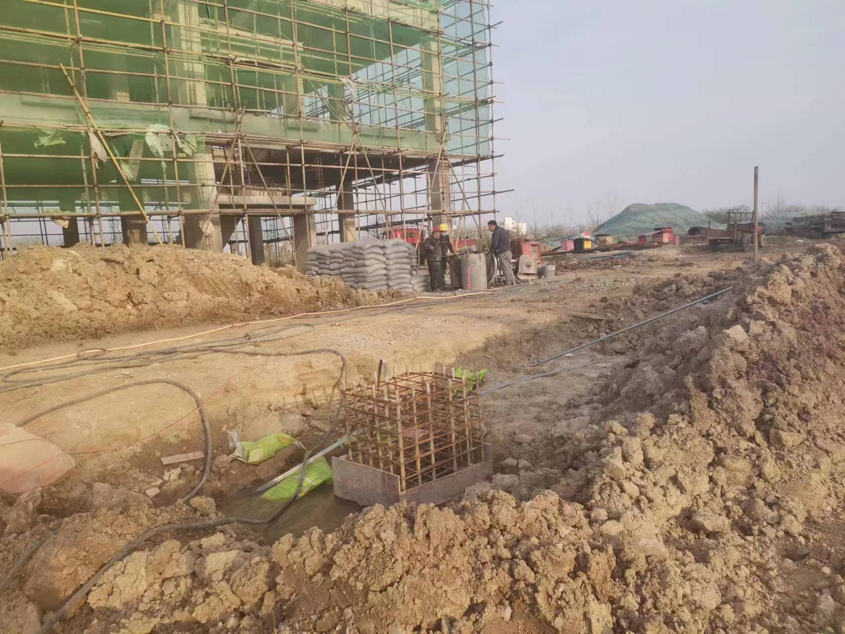 隆昌当桥梁出现裂缝的时候应该及时加固修补